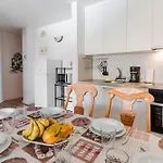 Oceanfront 2 Bedrooms In Tenerife South Apartmán